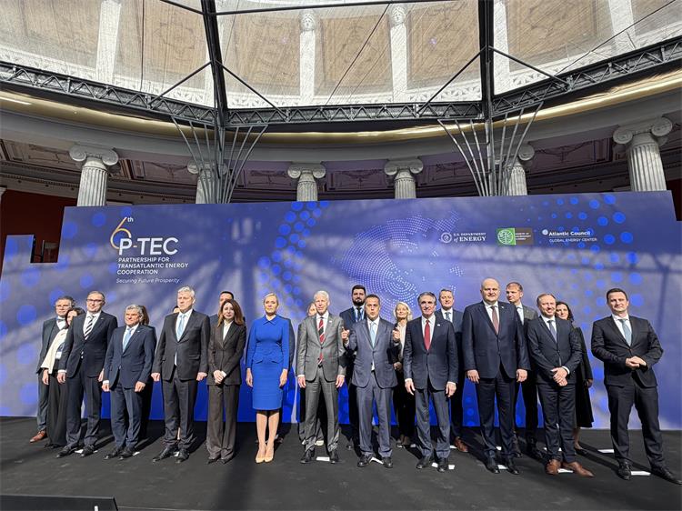 Slika /slike/grčka Ptec 1.jpeg